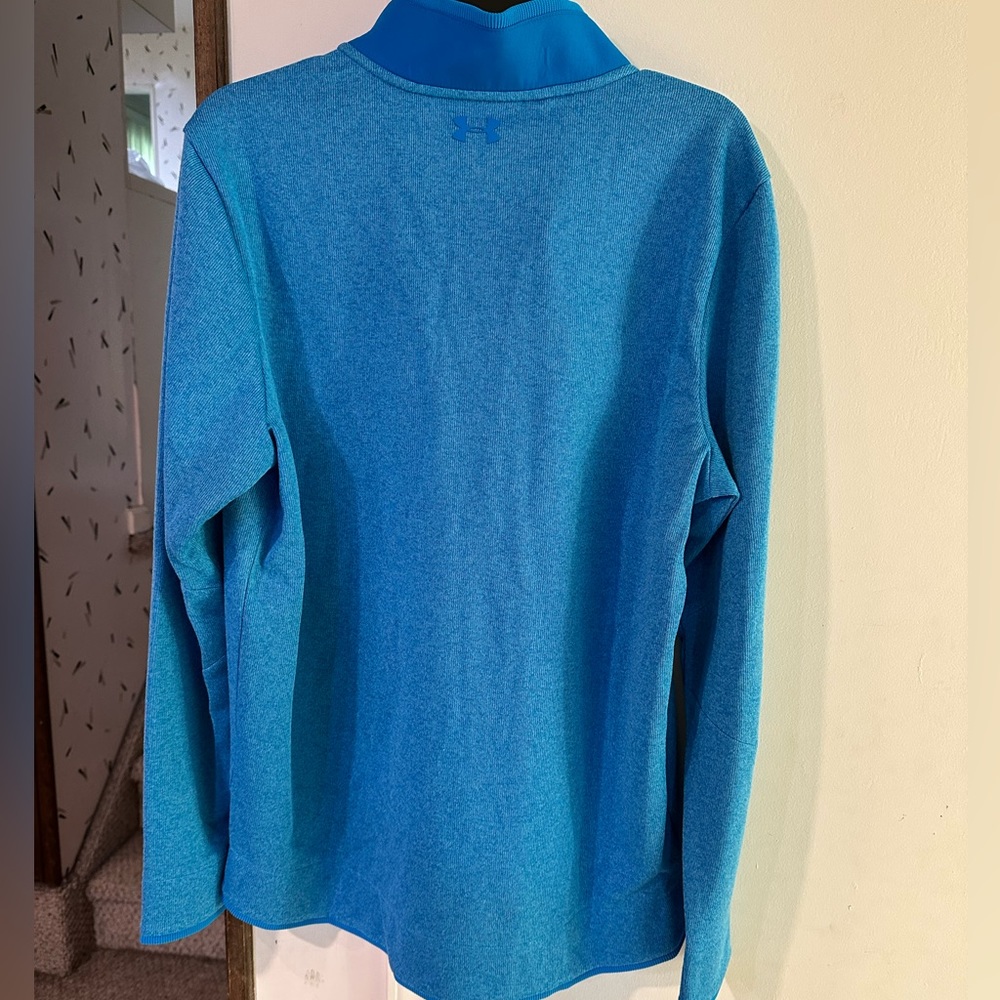 Under Armour Pullover - Picture 2 of 4